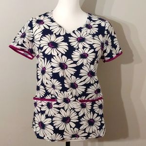 Scrub top Healing Hands size small